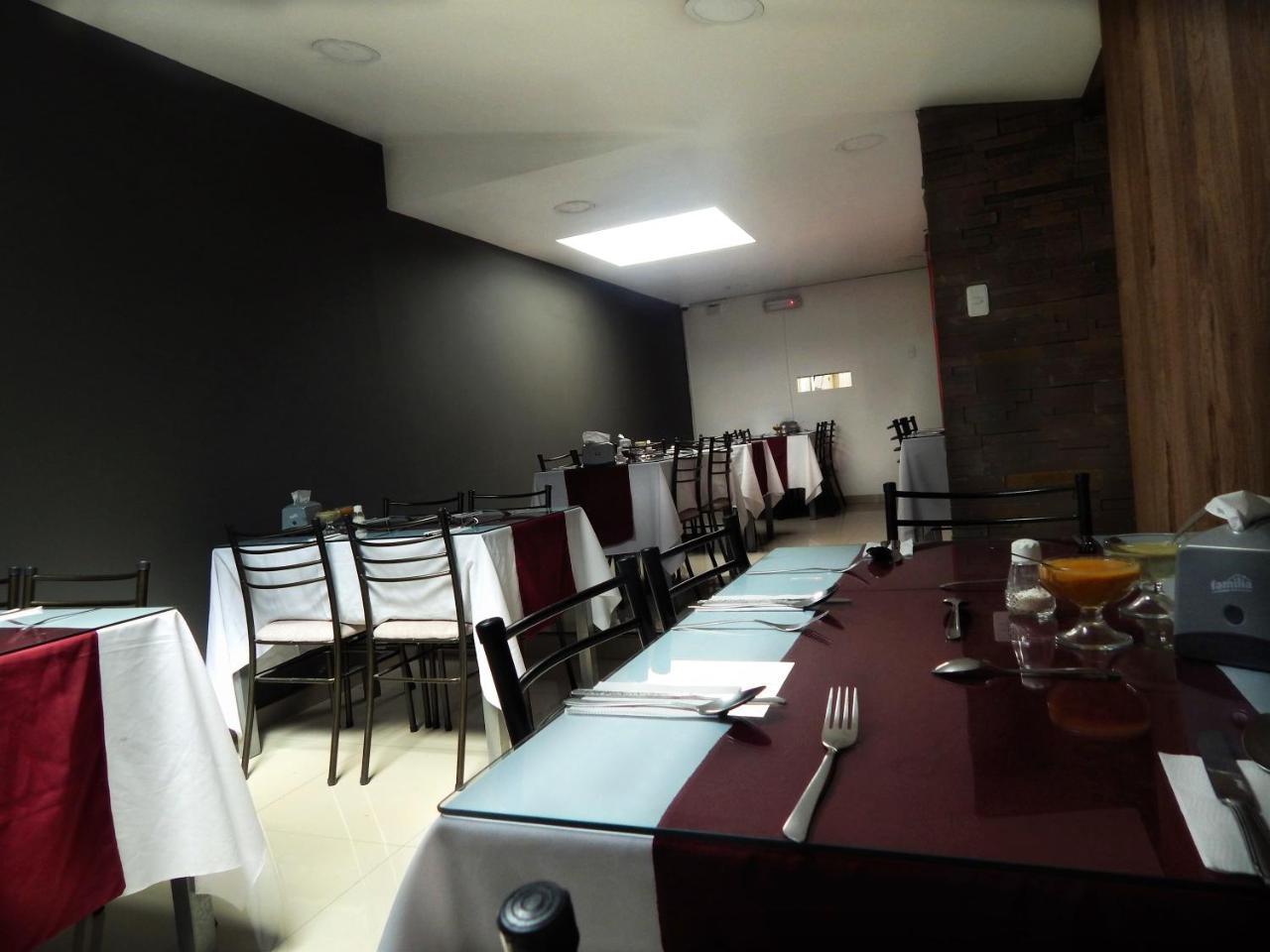 Hostal El Roble Quito Kültér fotó