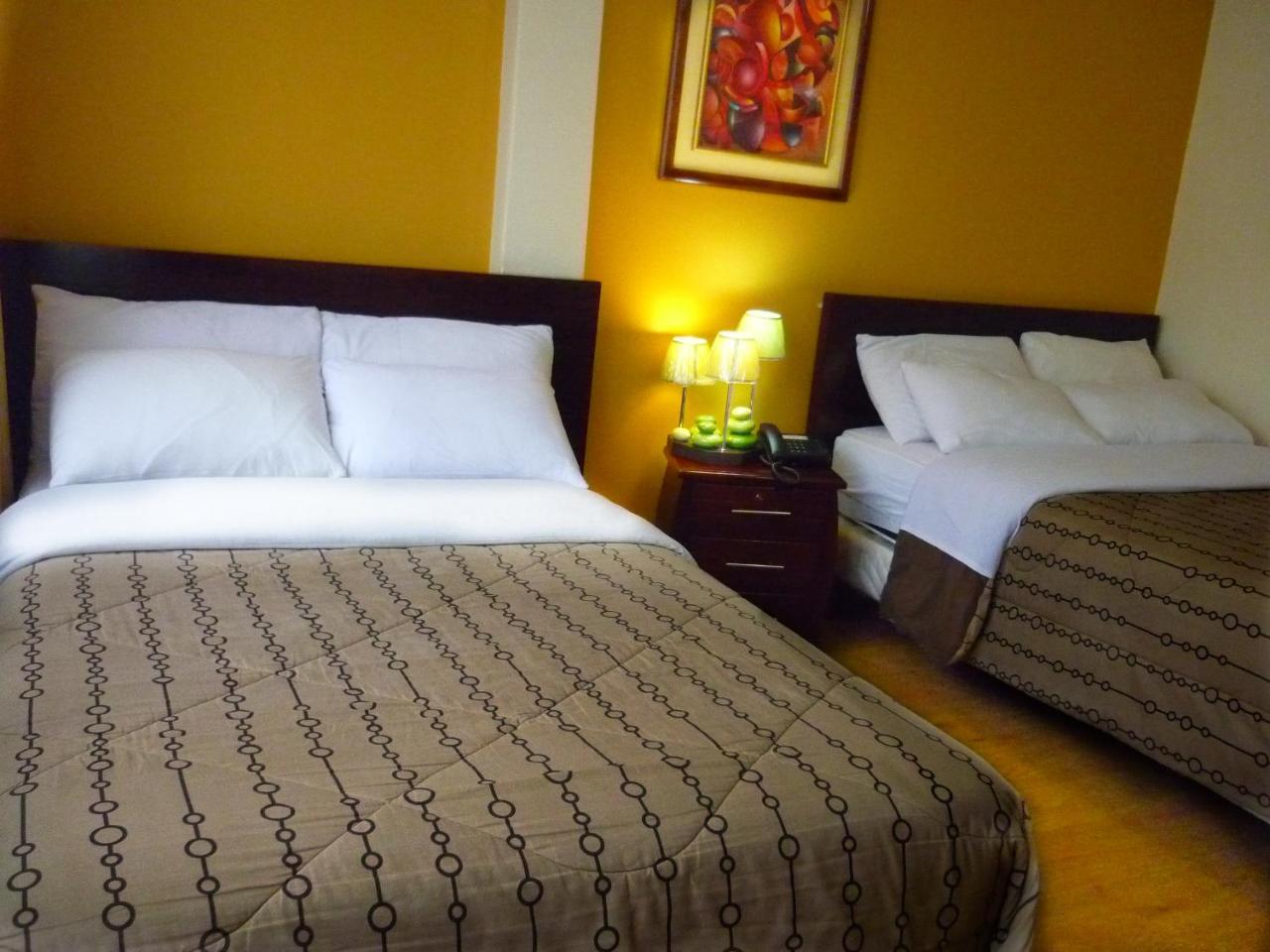 Hostal El Roble Quito Kültér fotó
