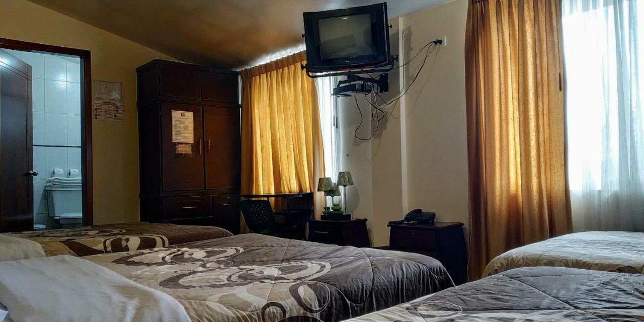 Hostal El Roble Quito Kültér fotó